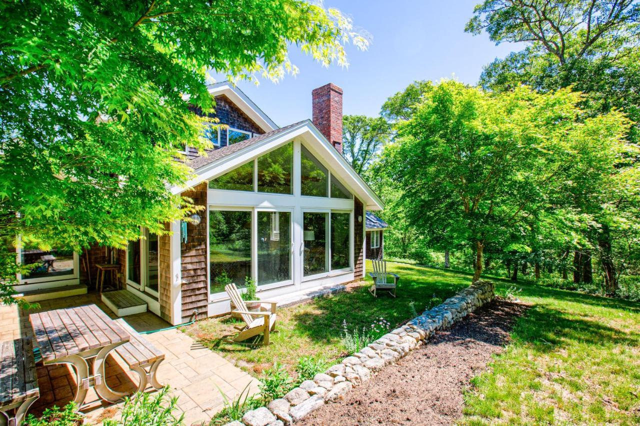 Hillside Oak Villa Chilmark Exterior photo